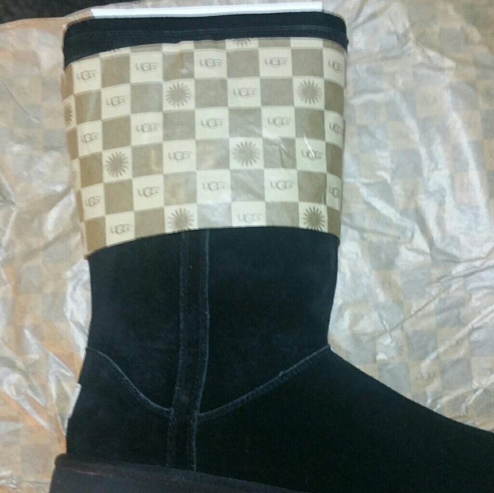 UGG BOOT - Picture 4 of 6